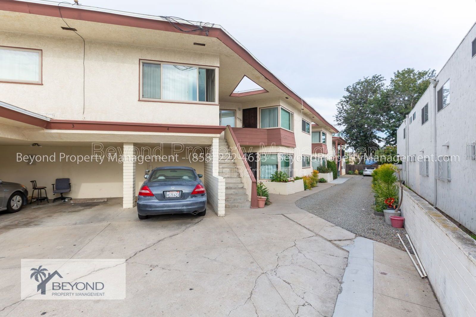 BEST KEPT SECRET IN TALMADGE , 2/1 NEW CARPET, AMAZING LOCATION, PET FRIENDLY!!! property image