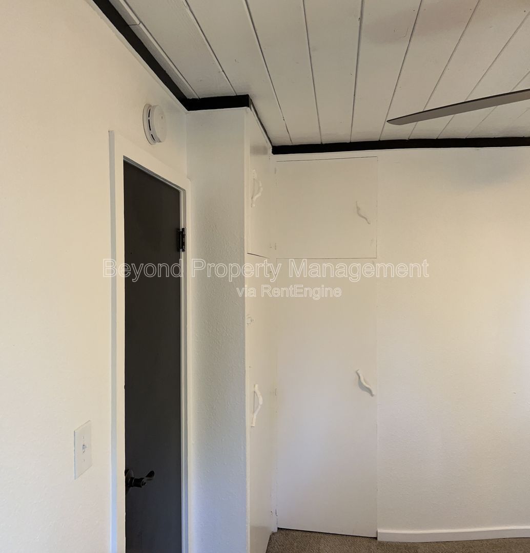 **PEACEFUL PINE VALLEY HOME**2 Bed 1 Bath home**READY FOR MOVE IN**RV PARKING** property image