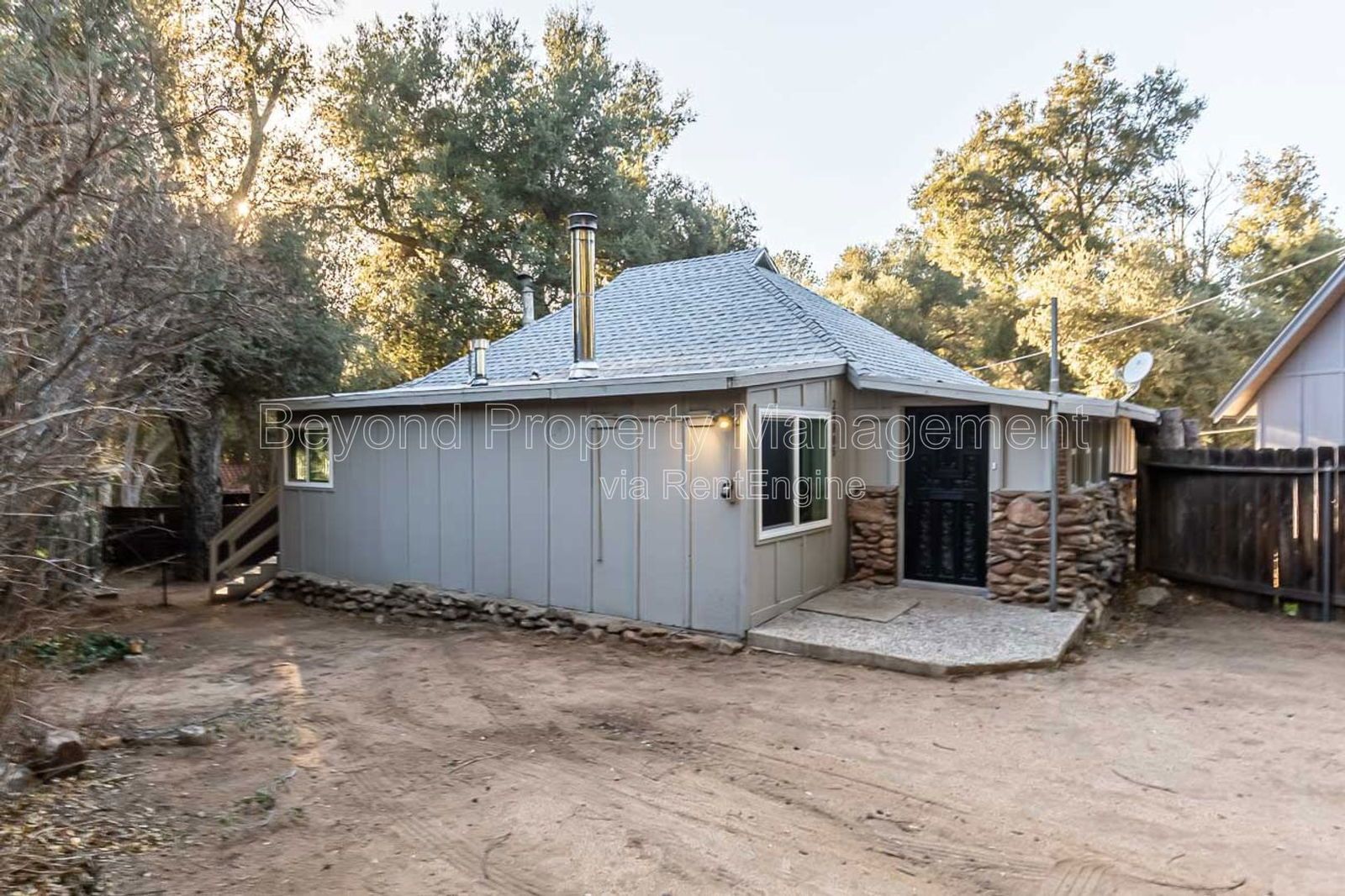 **PEACEFUL PINE VALLEY HOME**2 Bed 1 Bath home**READY FOR MOVE IN**RV PARKING** property image