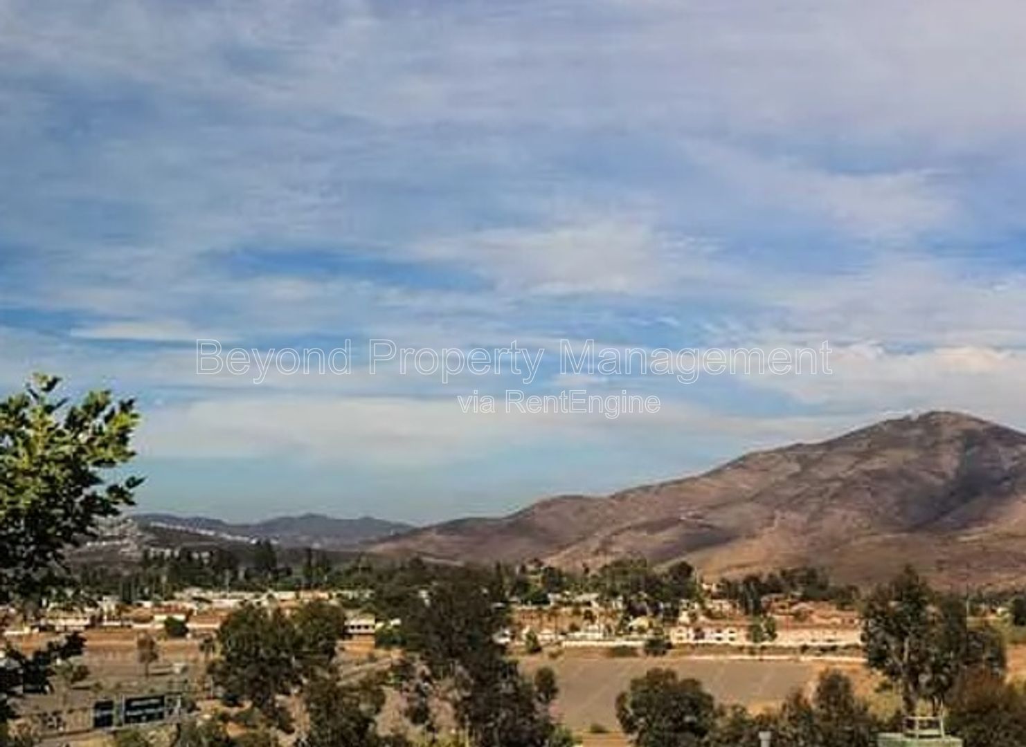 SPRING VALLEY HIDDEN GEM ***TOWNHOME***3 BED/2.5 BATH 2 CAR ATTACHED GARAGE***PET FRIENDLY property image