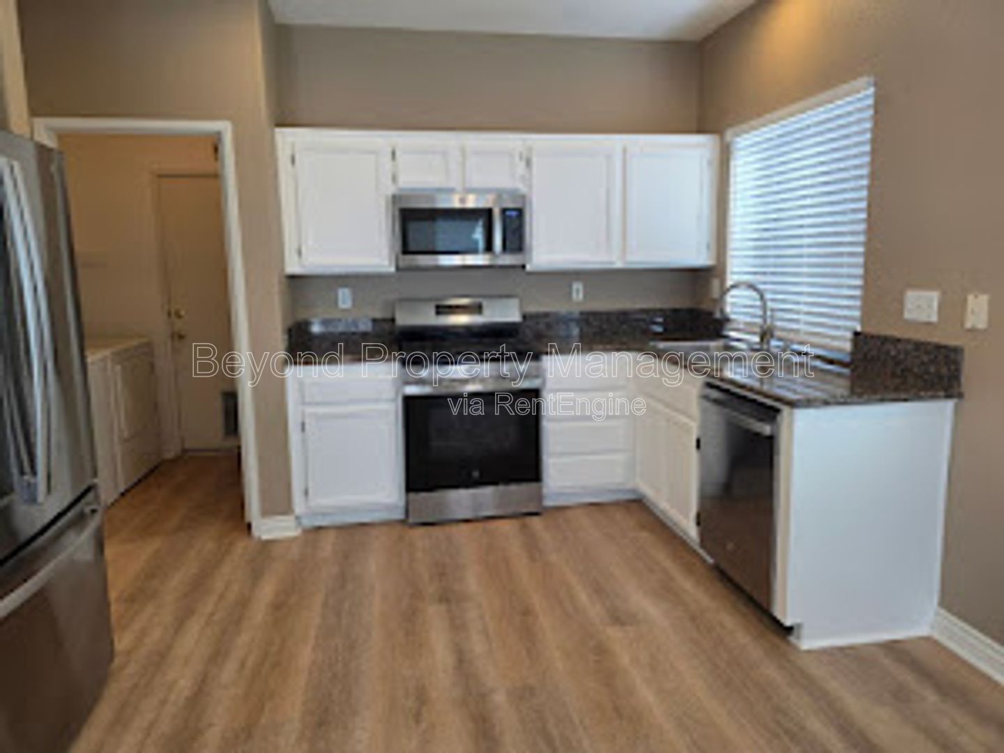 ***3 BD-2BTH ****SINGLE FAMILY-PET FRIENDLY!!!! SAN MARCOS LOCATION***** property image