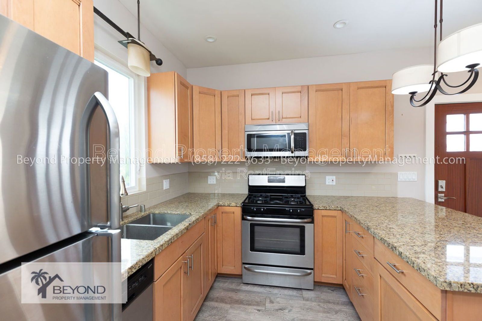 ****LOCATION !!! LOCATION !!!!  BEAUTIFUL 1 -BED ROOM COASTAL LIVING- PET FRIENDLY!!! property image