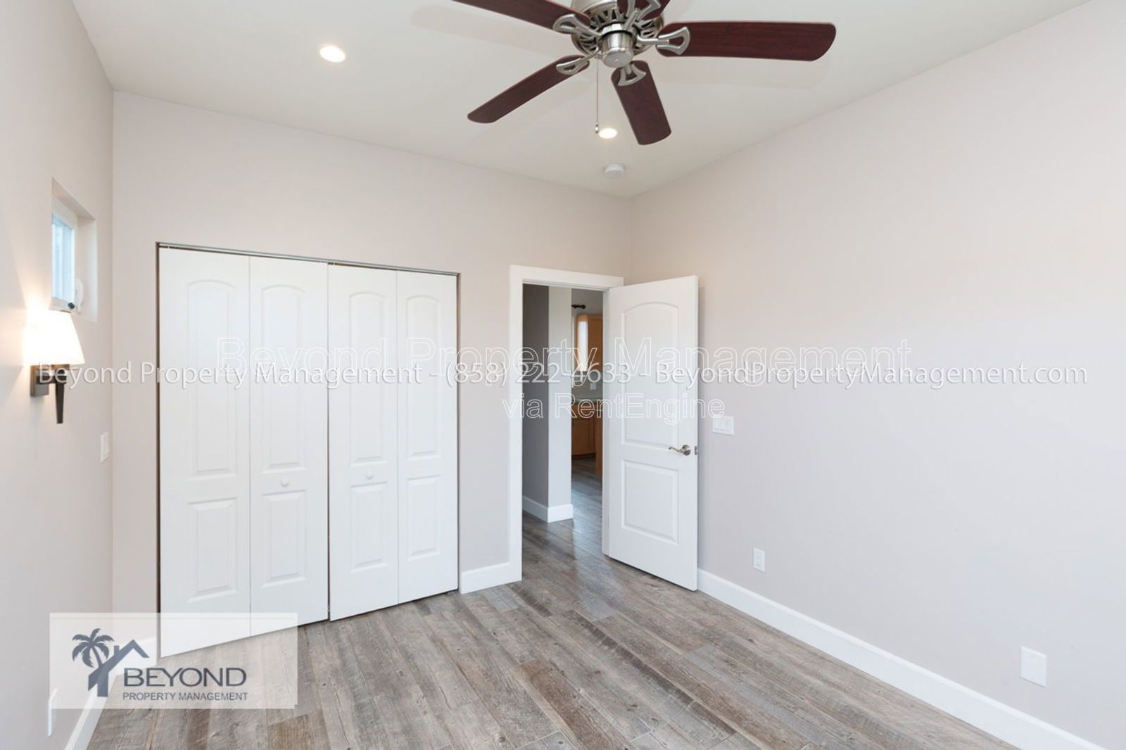 ****LOCATION !!! LOCATION !!!!  BEAUTIFUL 1 -BED ROOM COASTAL LIVING- PET FRIENDLY!!! property image