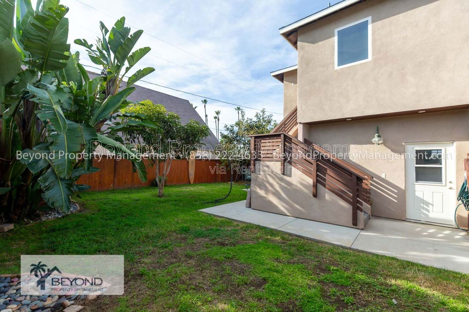 ****LOCATION !!! LOCATION !!!!  BEAUTIFUL 1 -BED ROOM COASTAL LIVING- PET FRIENDLY!!! property image