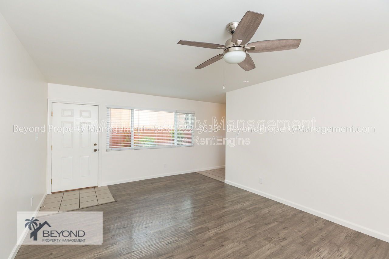 BIKE TO THE BEACH... LIGHT AND BRIGHT, FULLY UPGRADED CLOSE TO ALL - PETS OKAY!!! property image