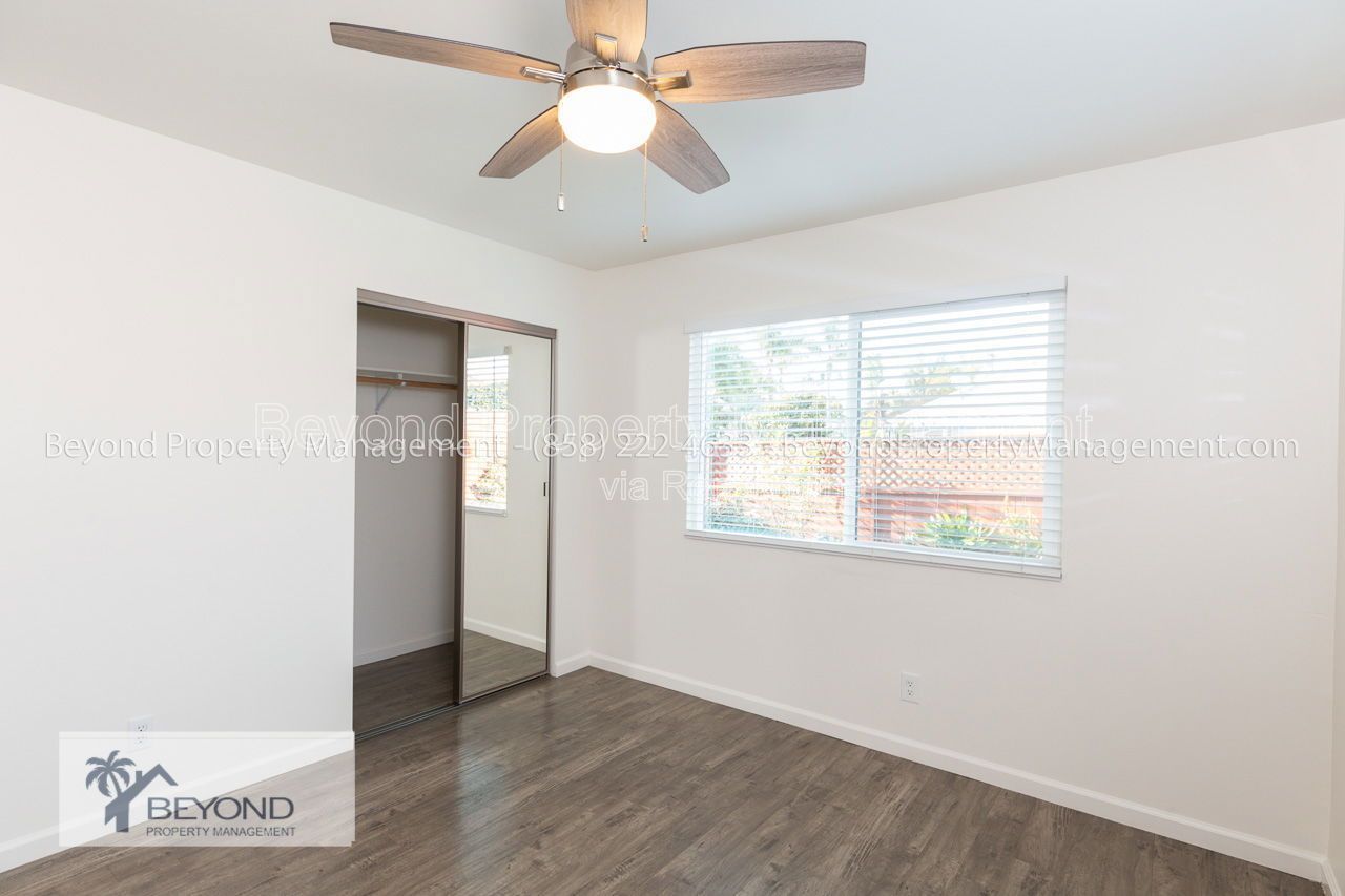 BIKE TO THE BEACH... LIGHT AND BRIGHT, FULLY UPGRADED CLOSE TO ALL - PETS OKAY!!! property image