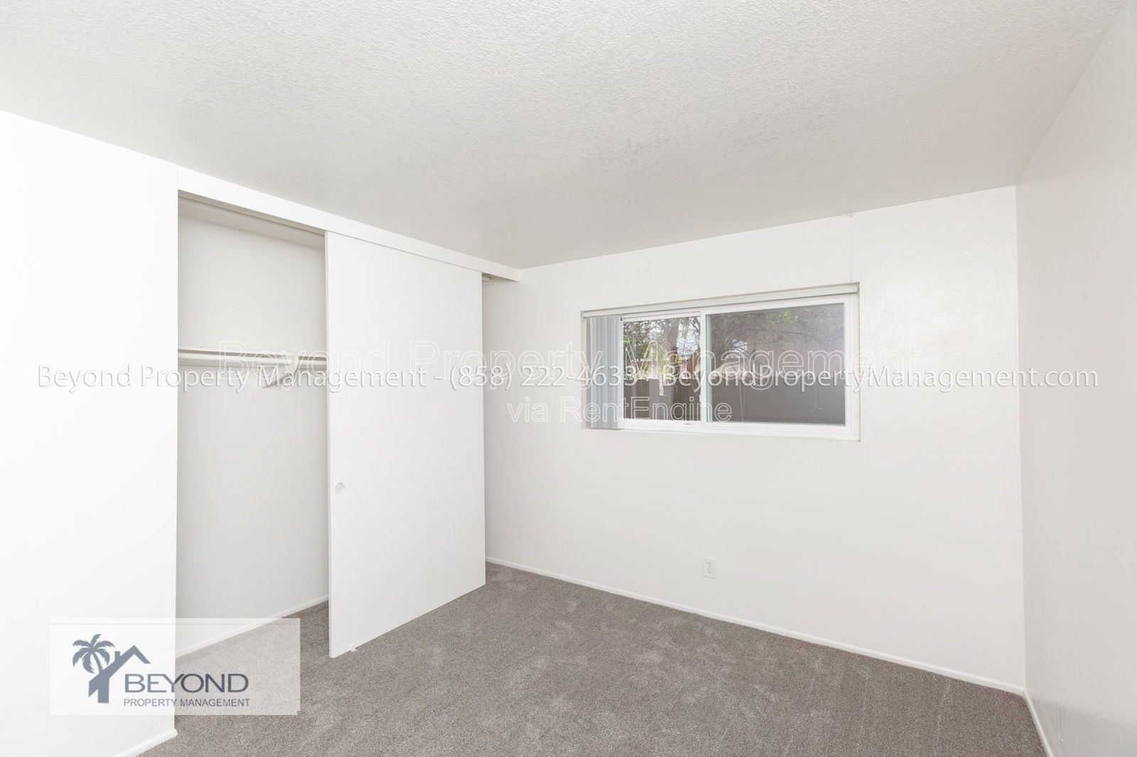 ***LOOK NO FURTHER!!!  3/2  MIRA MESA HOME , OPEN FLOOR PLAN WITH LARGE DRIVEWAY ONE CAR GARAGE, READY NOW!!!*** property image