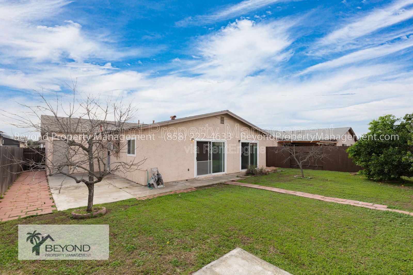 ***LOOK NO FURTHER!!!  3/2  MIRA MESA HOME , OPEN FLOOR PLAN WITH LARGE DRIVEWAY ONE CAR GARAGE, READY NOW!!!*** property image