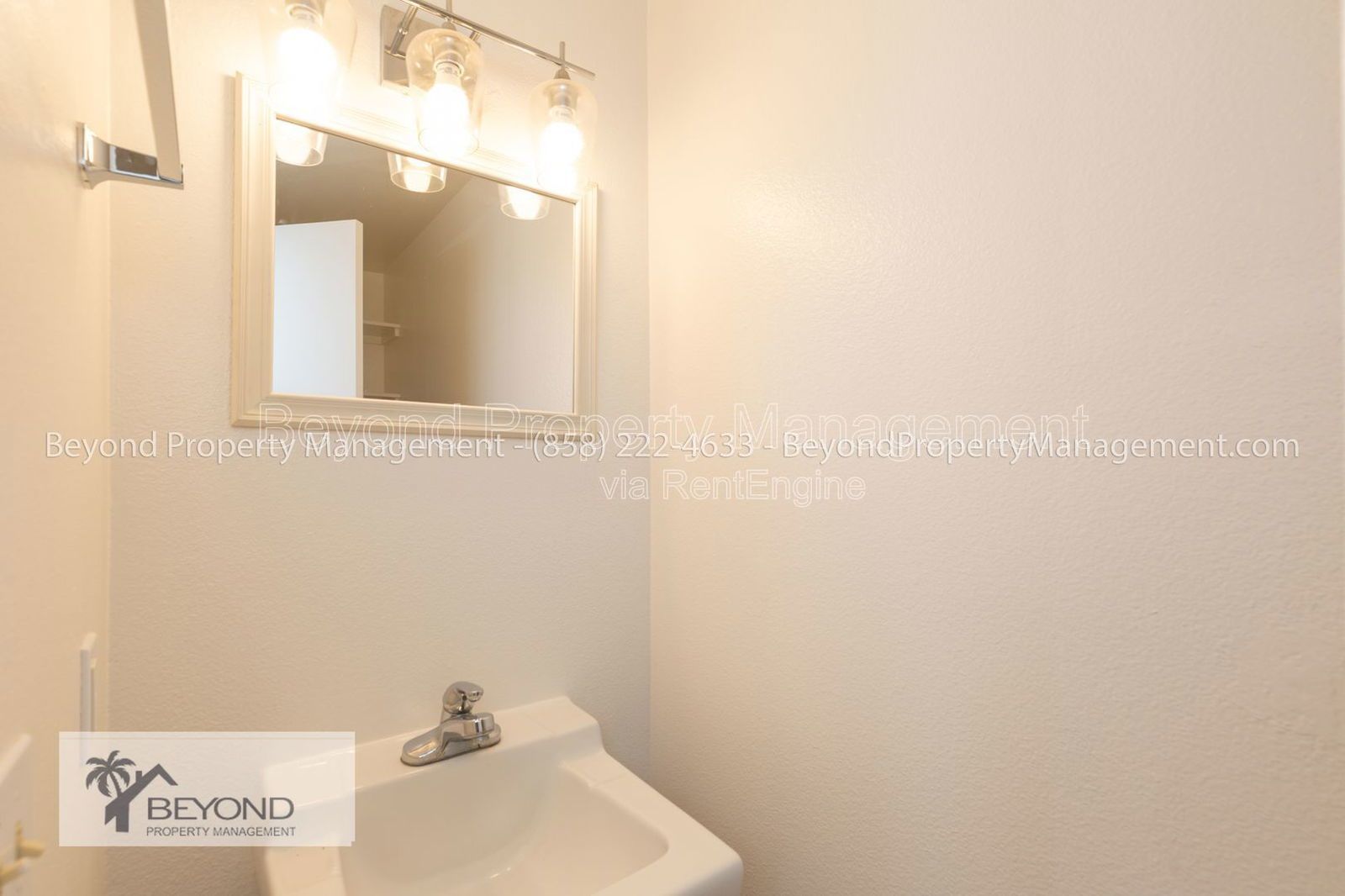 CARDIFF BY THE SEA ***CHARMING CONDO ***PRIME LOCATION***READY NOW! property image