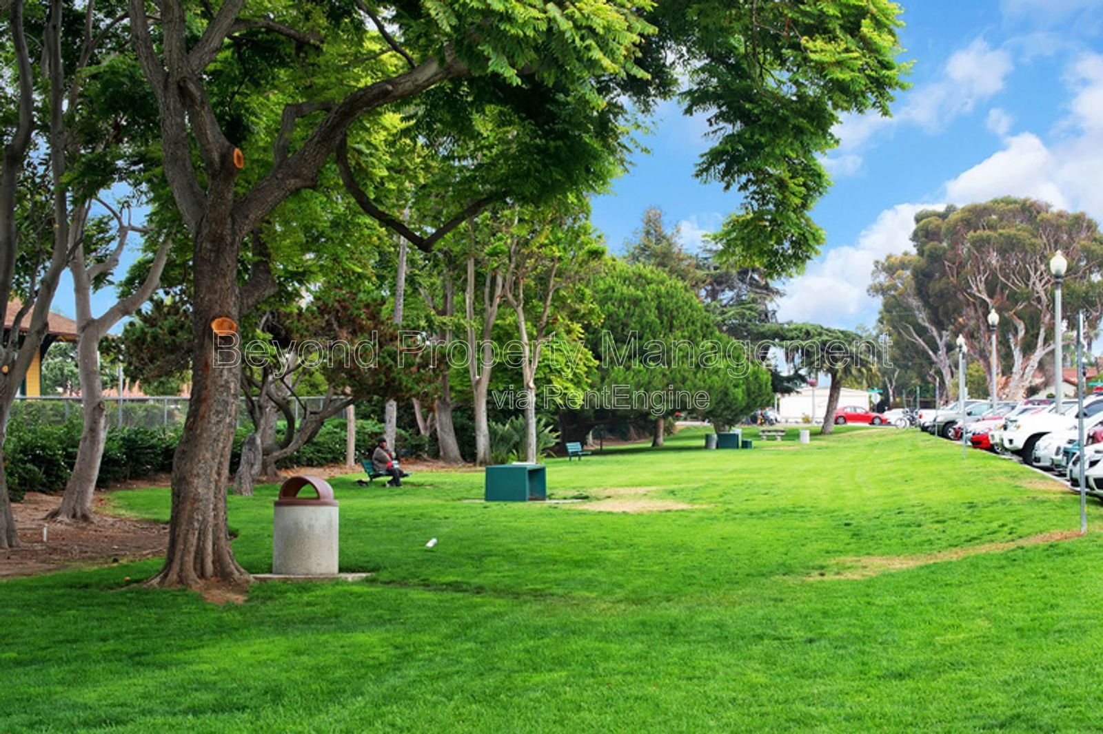 !!!! ONE BLOCK TO BEACH - ONE CAR GARAGE - VAULTED CEILINGS - PET FRIENDLY - ACT NOW!!!! property image