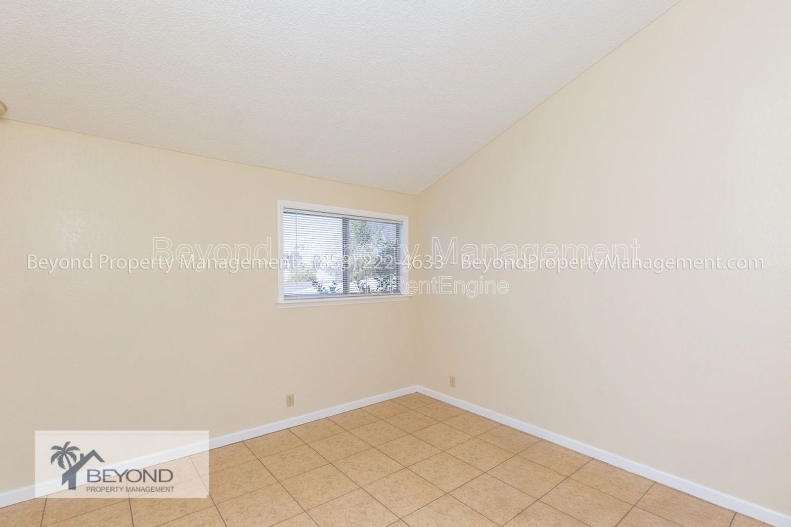 ****Charming 2BD CONDO IN THE HEART OF NORTH PARK! A/C! UPGRADED KITCHEN! PET FRIENDLY!!! property image