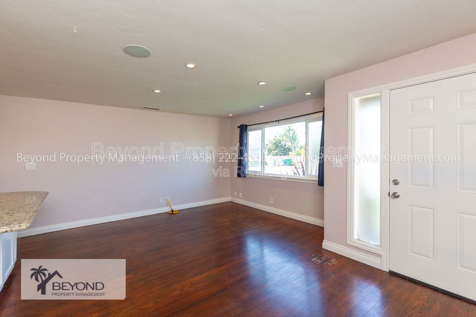 ****LOCATION !!! LOCATION !!!! BEAUTIFUL 3 -BED ROOM COASTAL LIVING-!!! property image