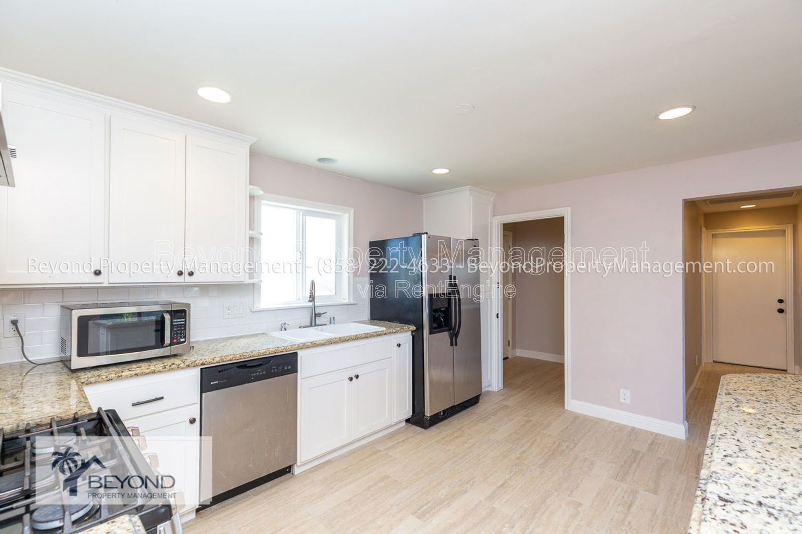 ****LOCATION !!! LOCATION !!!! BEAUTIFUL 3 -BED ROOM COASTAL LIVING-!!! property image