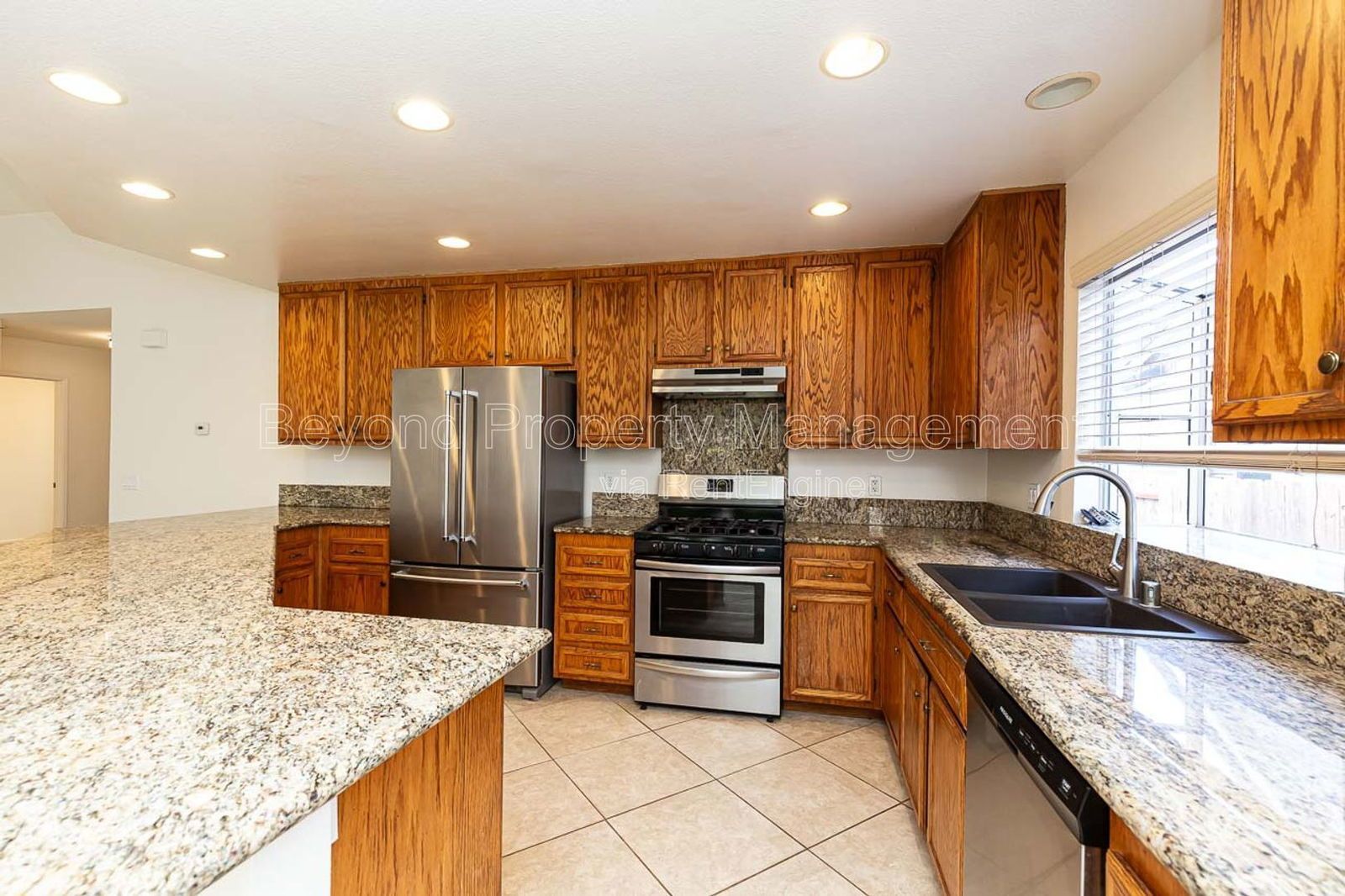 ***STUNNING SAN MARCOS 3 BED 2 BATH***OPEN CONCEPT***PET FRIENDLY*** property image