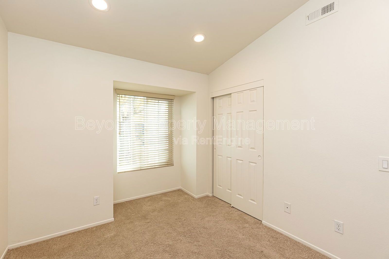 ***STUNNING SAN MARCOS 3 BED 2 BATH***OPEN CONCEPT***PET FRIENDLY*** property image