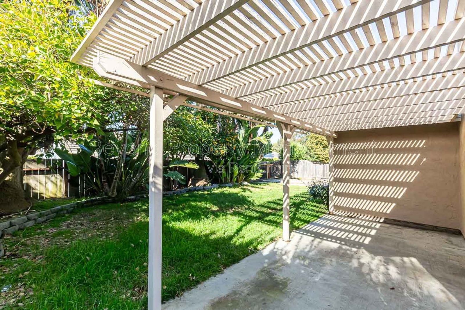 ***STUNNING SAN MARCOS 3 BED 2 BATH***OPEN CONCEPT***PET FRIENDLY*** property image