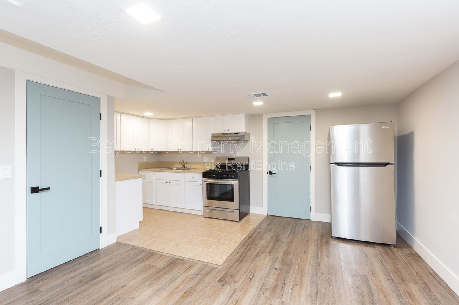 ***CONTEMPORARY COMFORT ***COLLEGE AREA***STYLISH STUDIO***HURRY WON'T LAST LONG*** property image