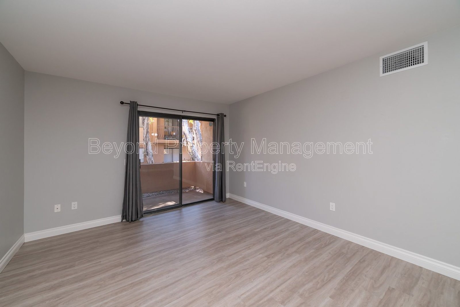*** COZY 1ST FLOOR CONDO IN THE HEART OF RANCHO SAN DIEGO  *** property image