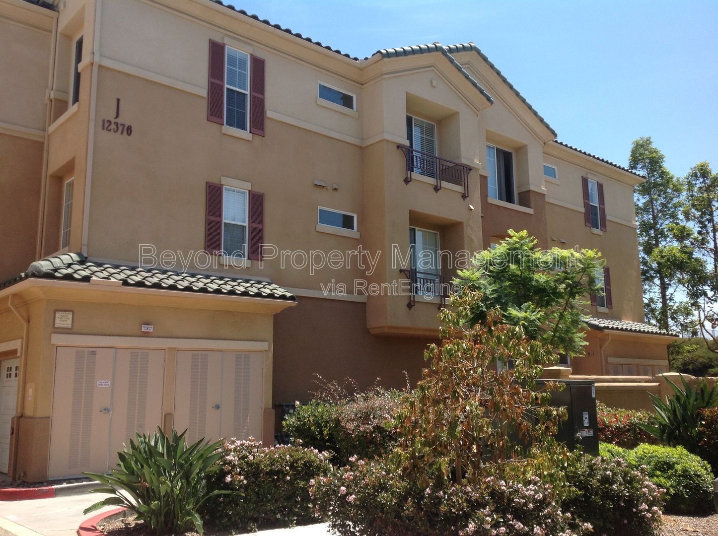 ***GORGEOUS 2 BED 2BATH CONDO***DEL MAR***ASSIGNED PARKING***GRANITE COUNTERS***PET FRIENDLY*** property image