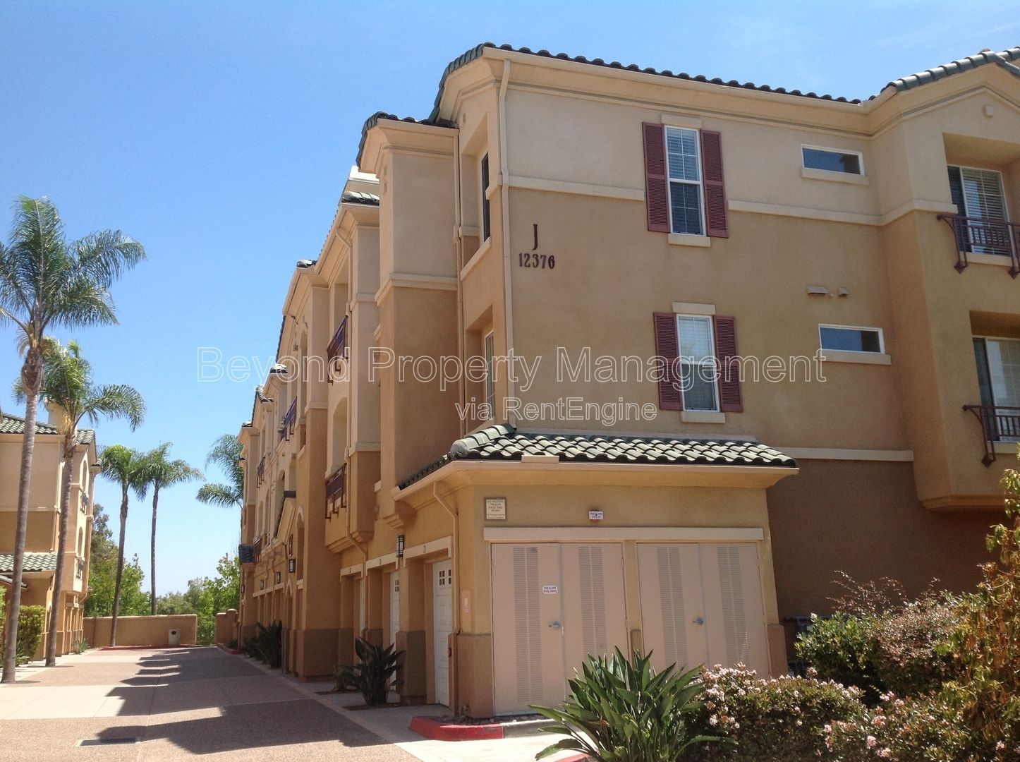 ***GORGEOUS 2 BED 2BATH CONDO***DEL MAR***ASSIGNED PARKING***GRANITE COUNTERS***PET FRIENDLY*** property image