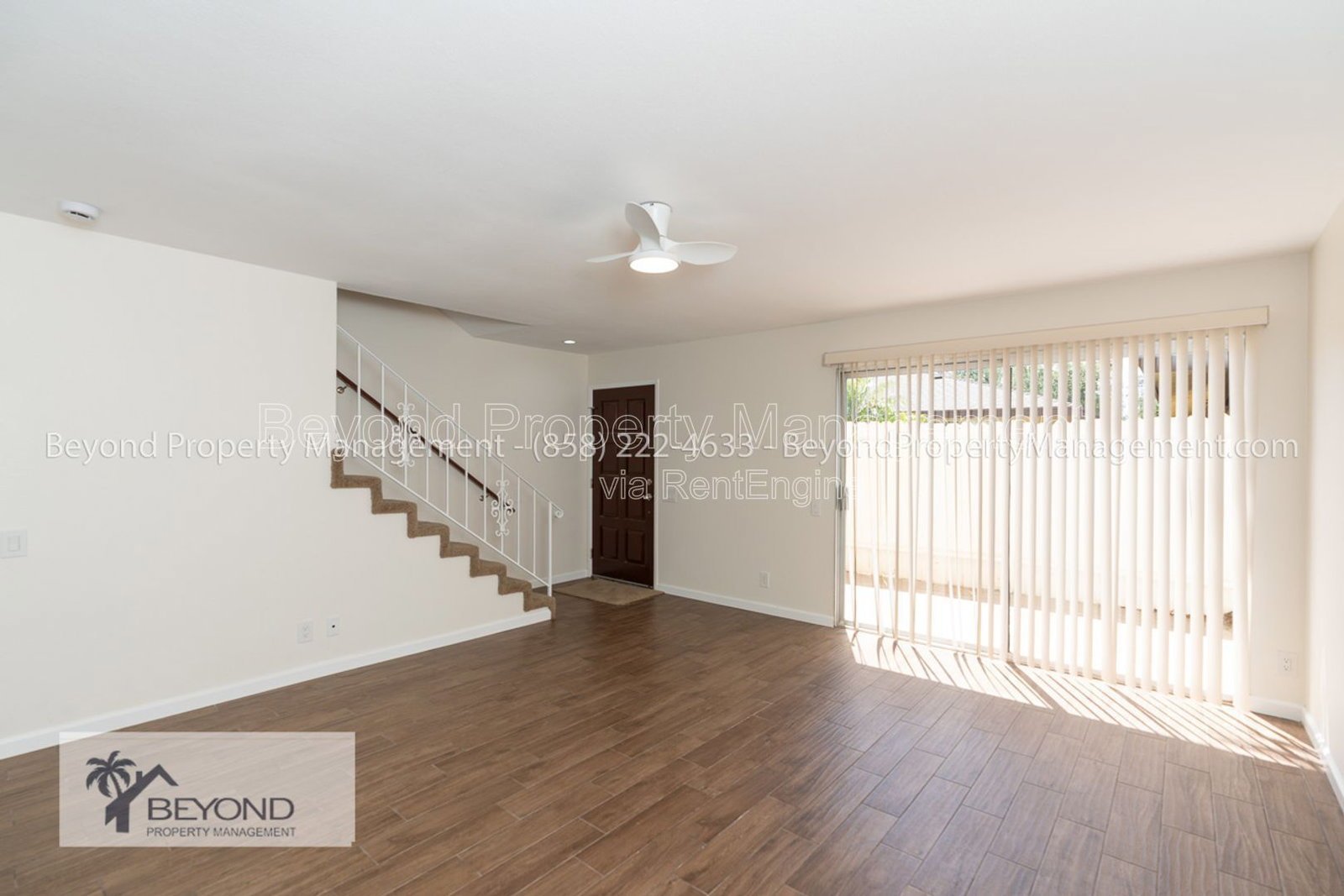 VIBRANT VISTA COND,  2 BEDROOM W/ PRIVATE PATIO,  NEWLY  RENOVATED ! PETS WELCOME!! property image