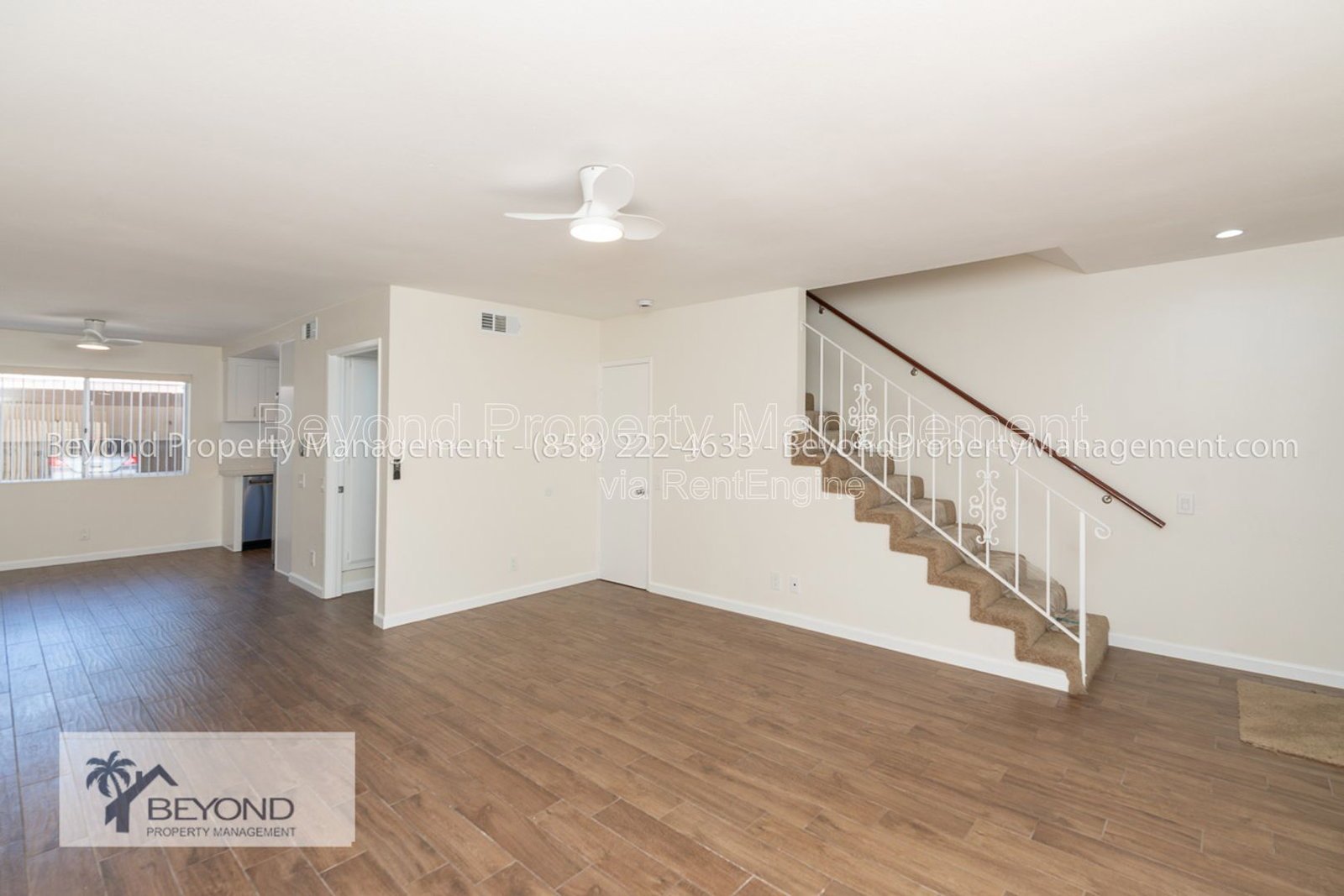 VIBRANT VISTA COND,  2 BEDROOM W/ PRIVATE PATIO,  NEWLY  RENOVATED ! PETS WELCOME!! property image