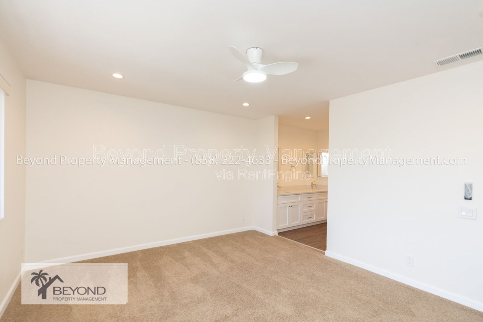 VIBRANT VISTA COND,  2 BEDROOM W/ PRIVATE PATIO,  NEWLY  RENOVATED ! PETS WELCOME!! property image