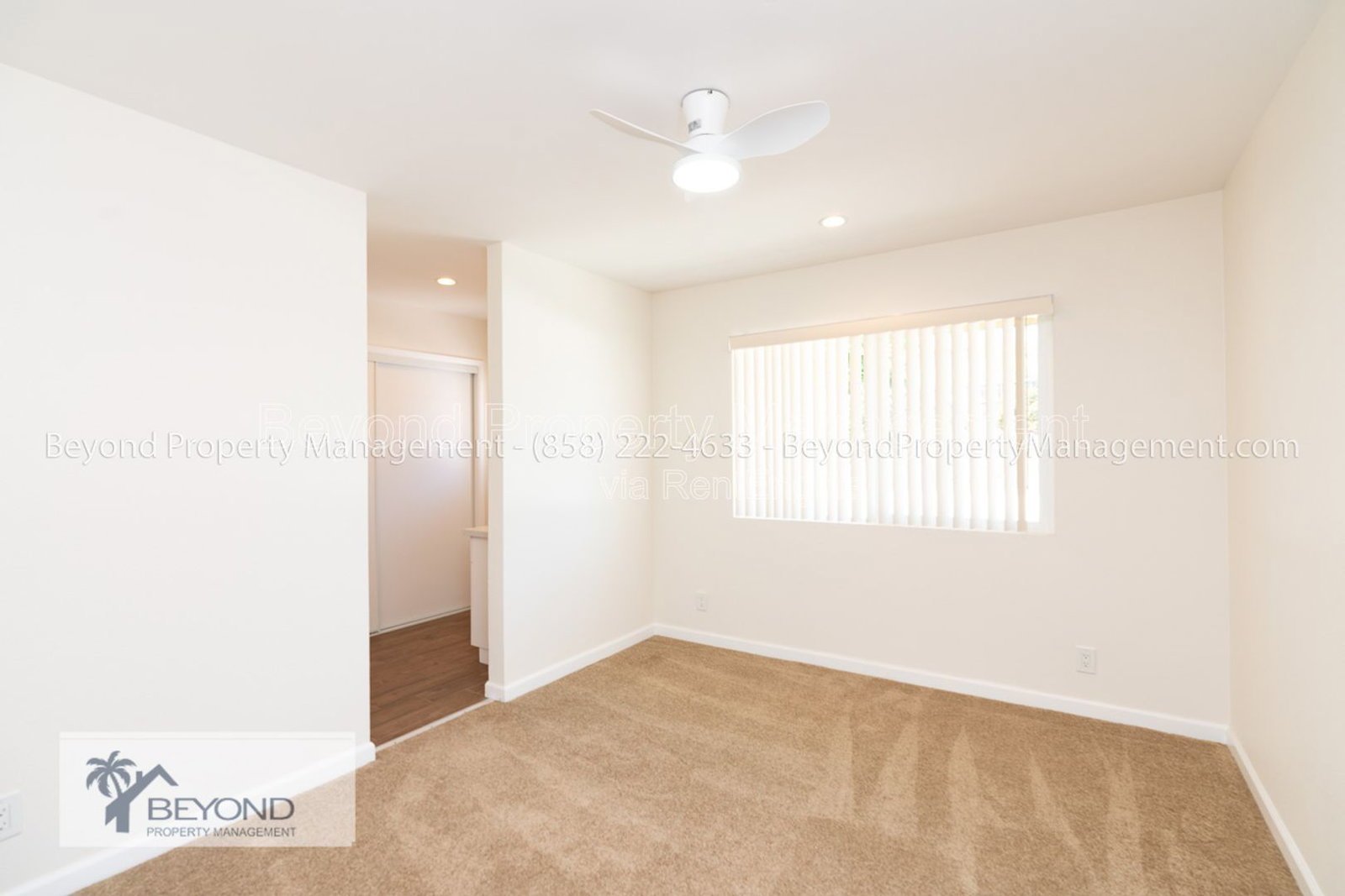 VIBRANT VISTA COND,  2 BEDROOM W/ PRIVATE PATIO,  NEWLY  RENOVATED ! PETS WELCOME!! property image