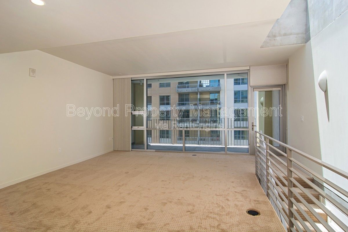 EAST VILLAGE 2 BEDROOM, 2.5 BATH CONDO READY NOW!!! PETCO PARK VIEWS*** property image