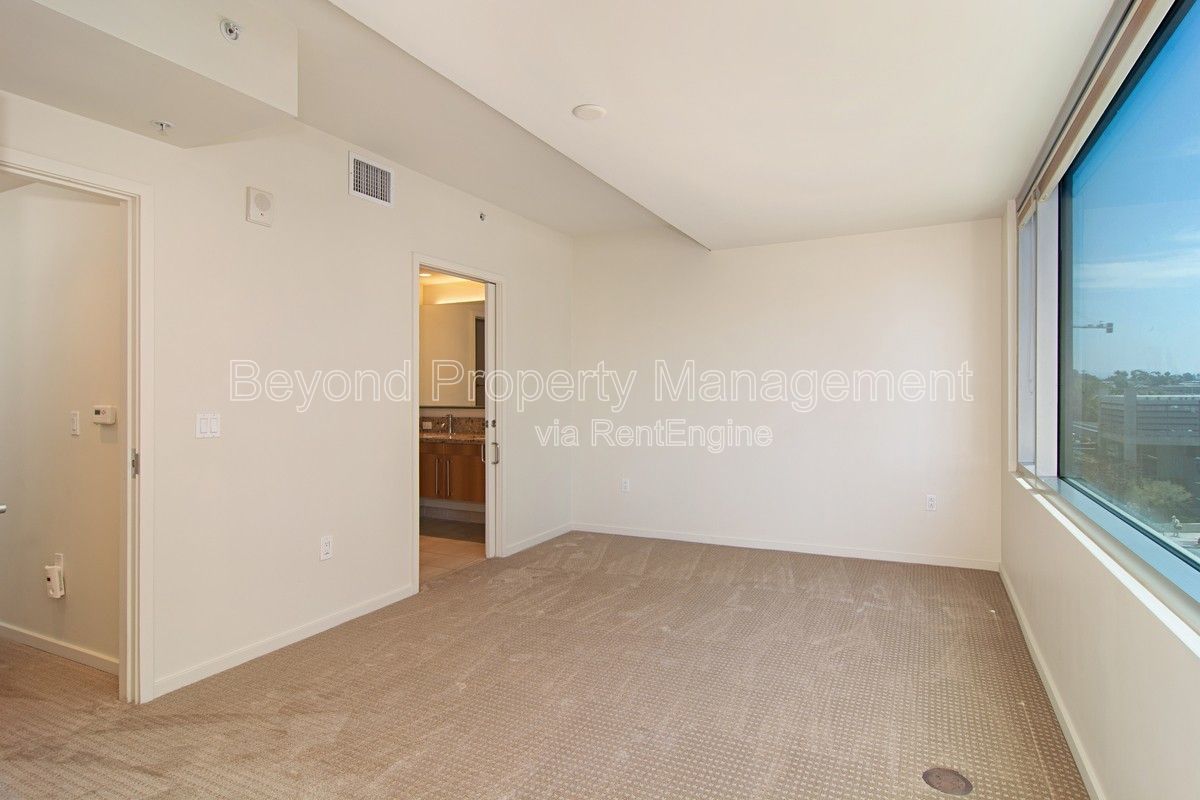 EAST VILLAGE 2 BEDROOM, 2.5 BATH CONDO READY NOW!!! PETCO PARK VIEWS*** property image