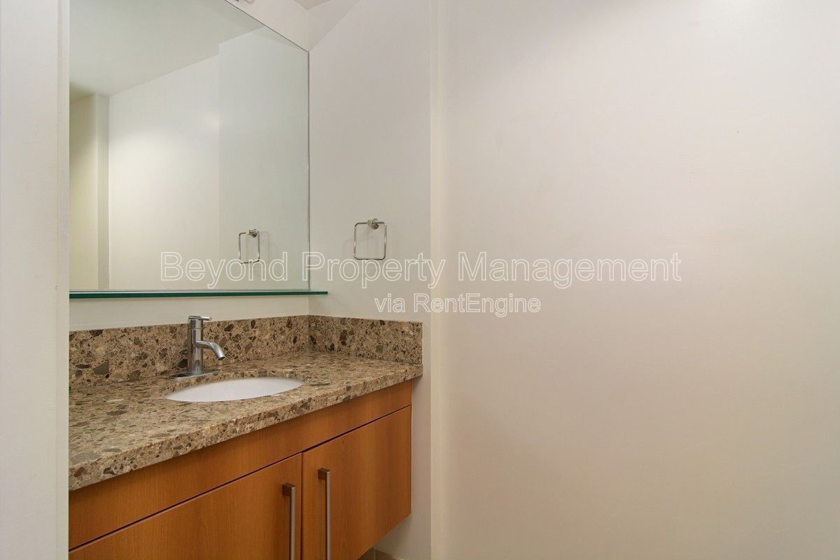 EAST VILLAGE 2 BEDROOM, 2.5 BATH CONDO READY NOW!!! PETCO PARK VIEWS*** property image