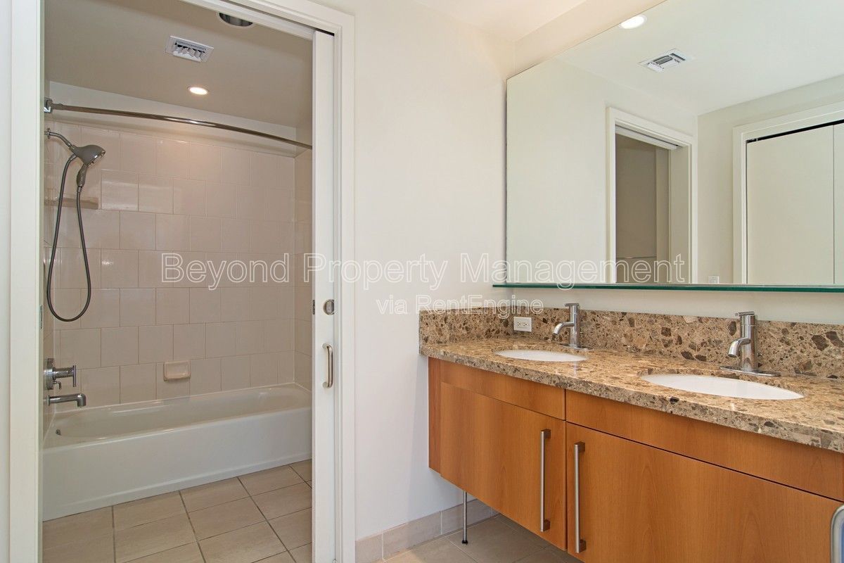 EAST VILLAGE 2 BEDROOM, 2.5 BATH CONDO READY NOW!!! PETCO PARK VIEWS*** property image
