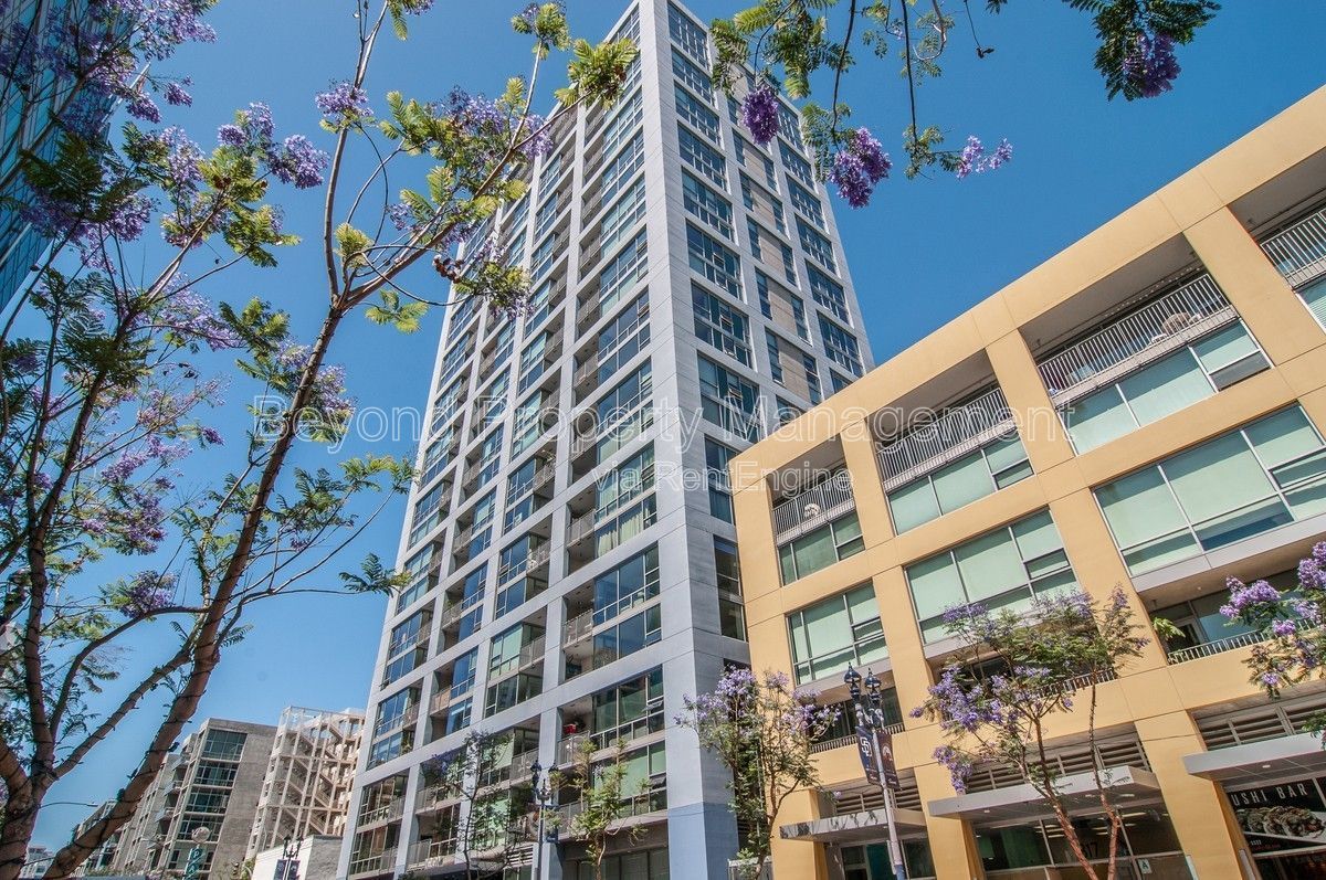 EAST VILLAGE 2 BEDROOM, 2.5 BATH CONDO READY NOW!!! PETCO PARK VIEWS*** property image