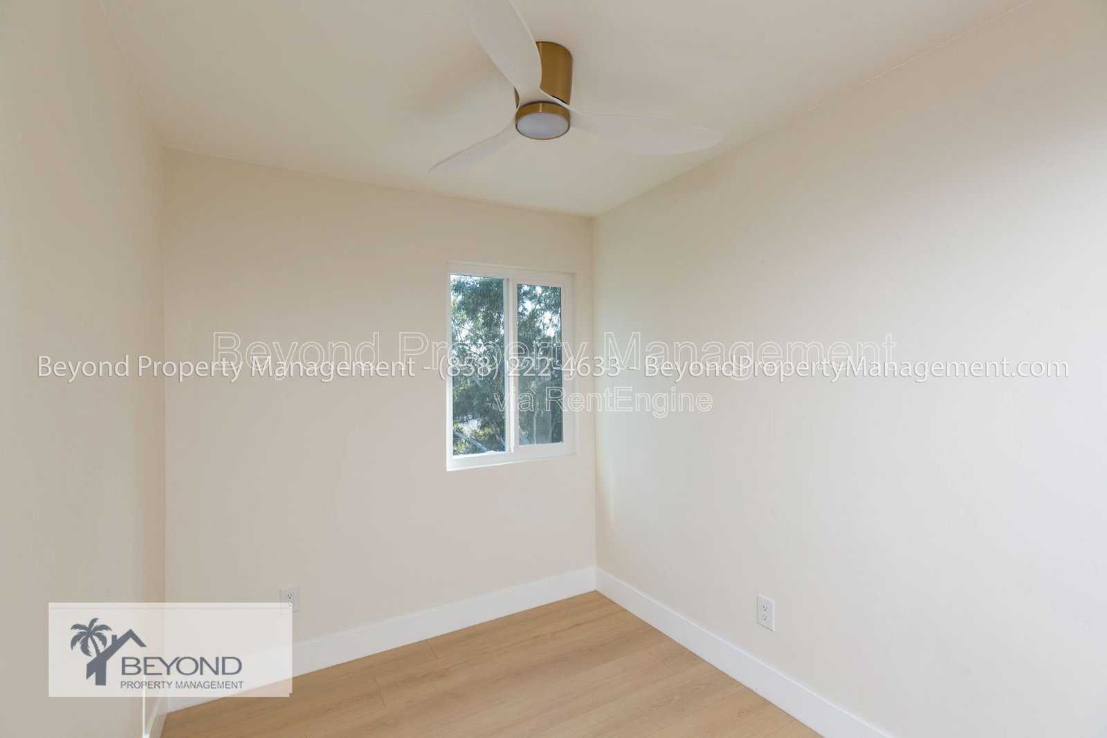 !!! MIRA MESA BEST KEPT SECRET, STUNNING 5 BEDROOM 3 BATH REMODELED HOME , PET FRIENDLY!!! property image
