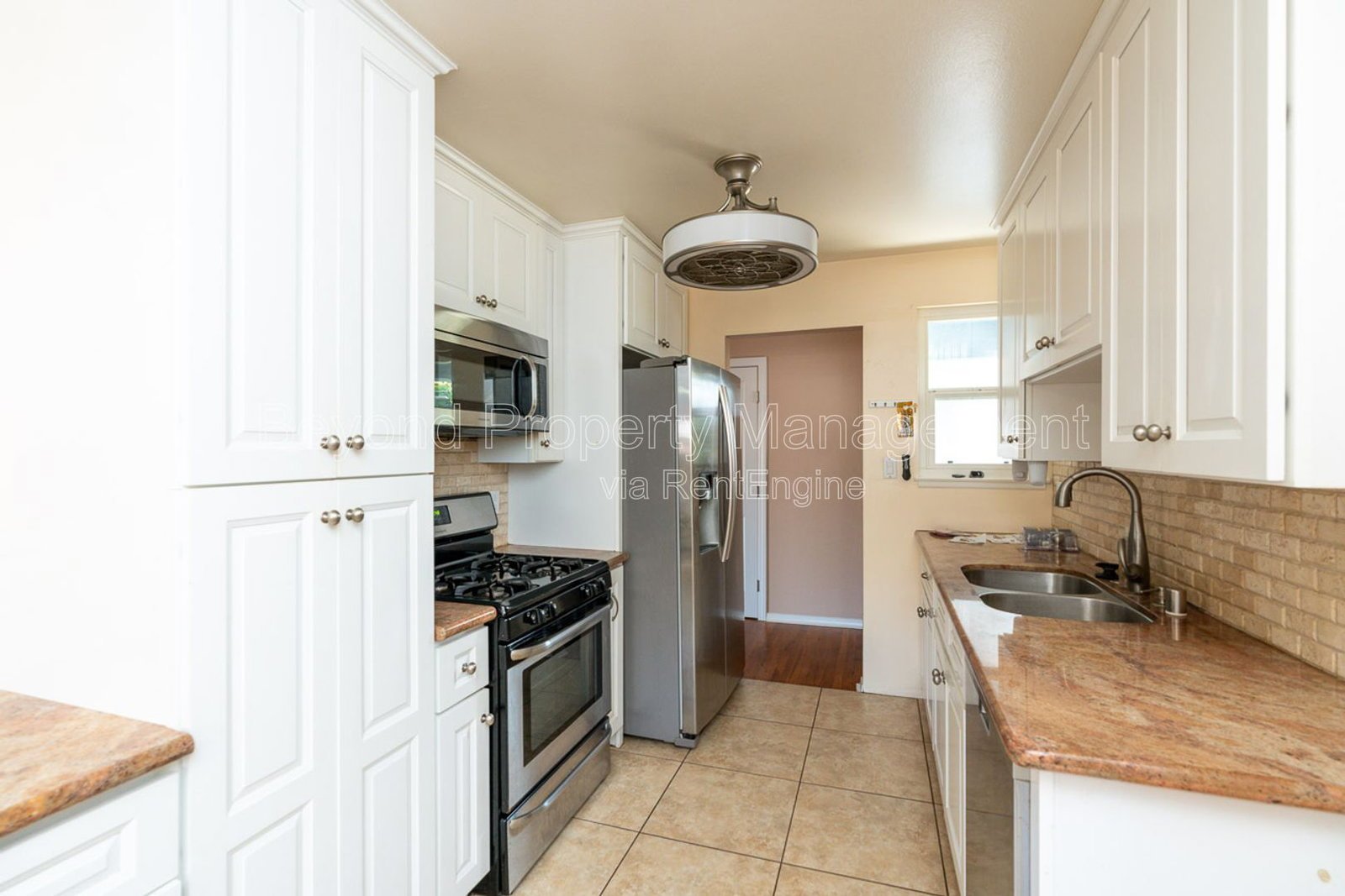 *** LOOK NO FURTHER!!! SPACIOUS 3 BED - 1 & 3/4 BATH HOUSE WITH HUGE BACK YARD IN CLAIREMONT!!! property image