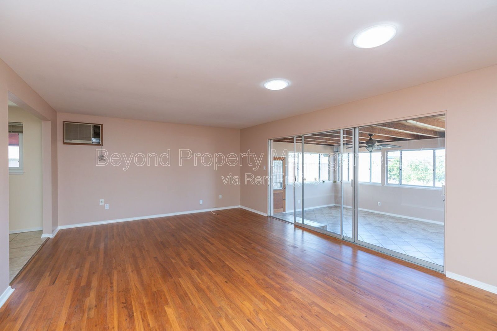 *** LOOK NO FURTHER!!! SPACIOUS 3 BED - 1 & 3/4 BATH HOUSE WITH HUGE BACK YARD IN CLAIREMONT!!! property image