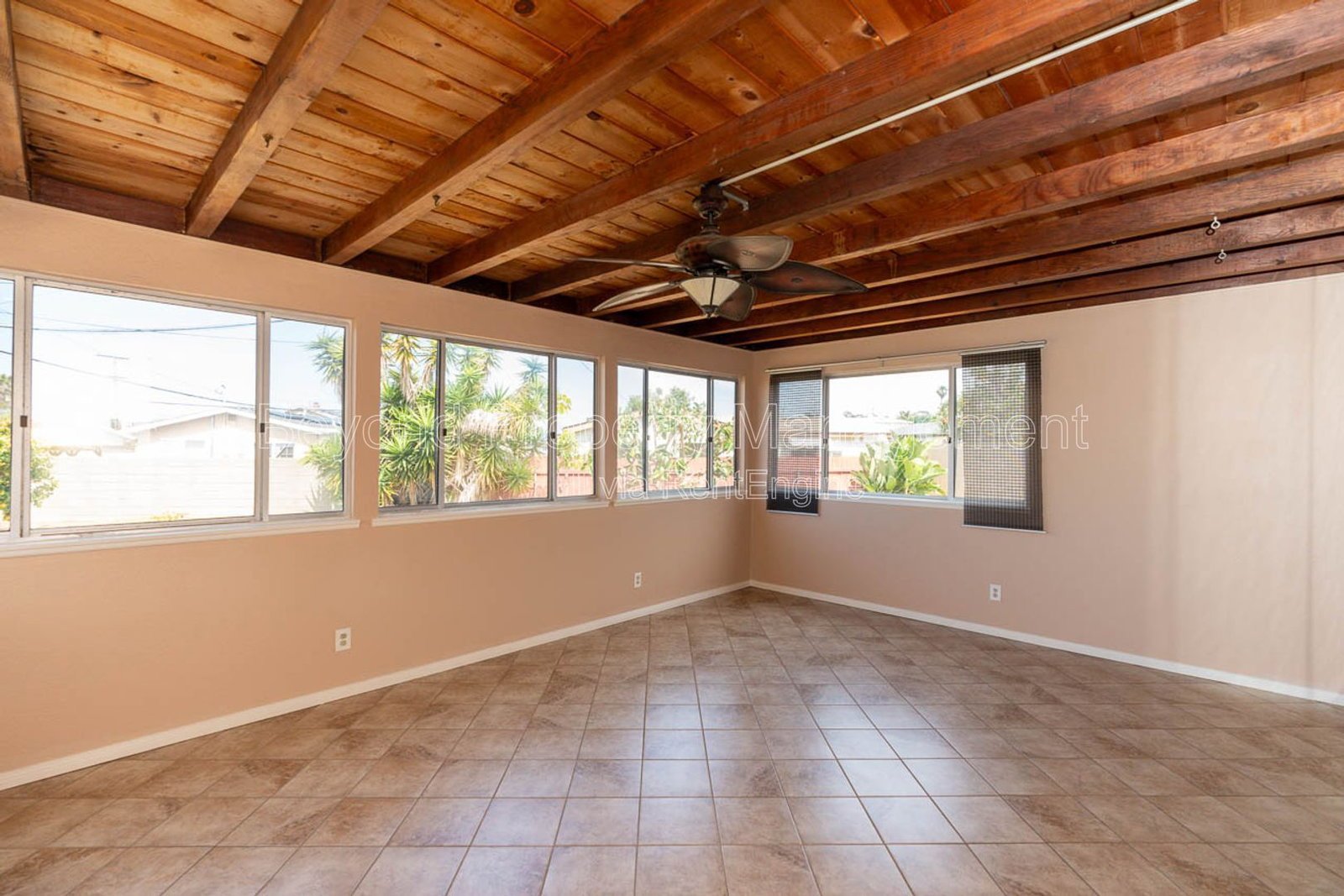 *** LOOK NO FURTHER!!! SPACIOUS 3 BED - 1 & 3/4 BATH HOUSE WITH HUGE BACK YARD IN CLAIREMONT!!! property image