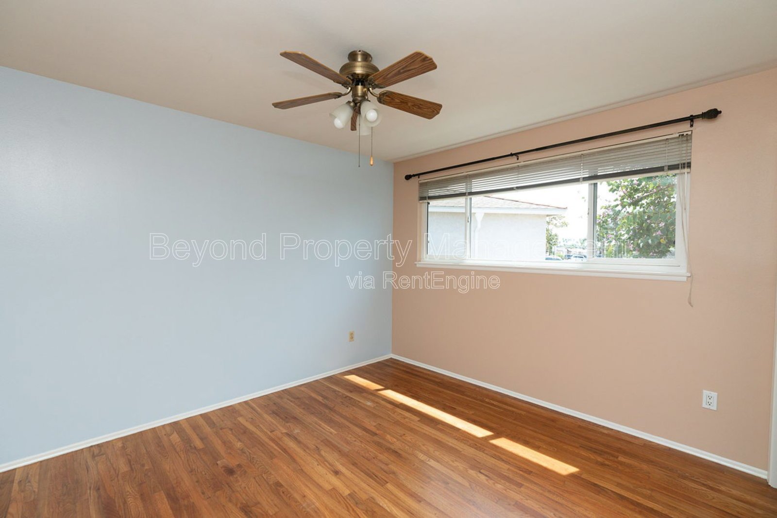 *** LOOK NO FURTHER!!! SPACIOUS 3 BED - 1 & 3/4 BATH HOUSE WITH HUGE BACK YARD IN CLAIREMONT!!! property image