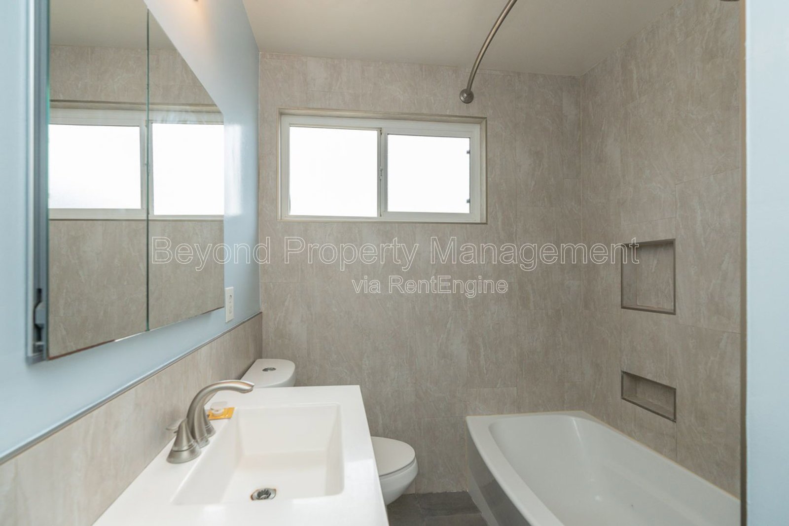 *** LOOK NO FURTHER!!! SPACIOUS 3 BED - 1 & 3/4 BATH HOUSE WITH HUGE BACK YARD IN CLAIREMONT!!! property image