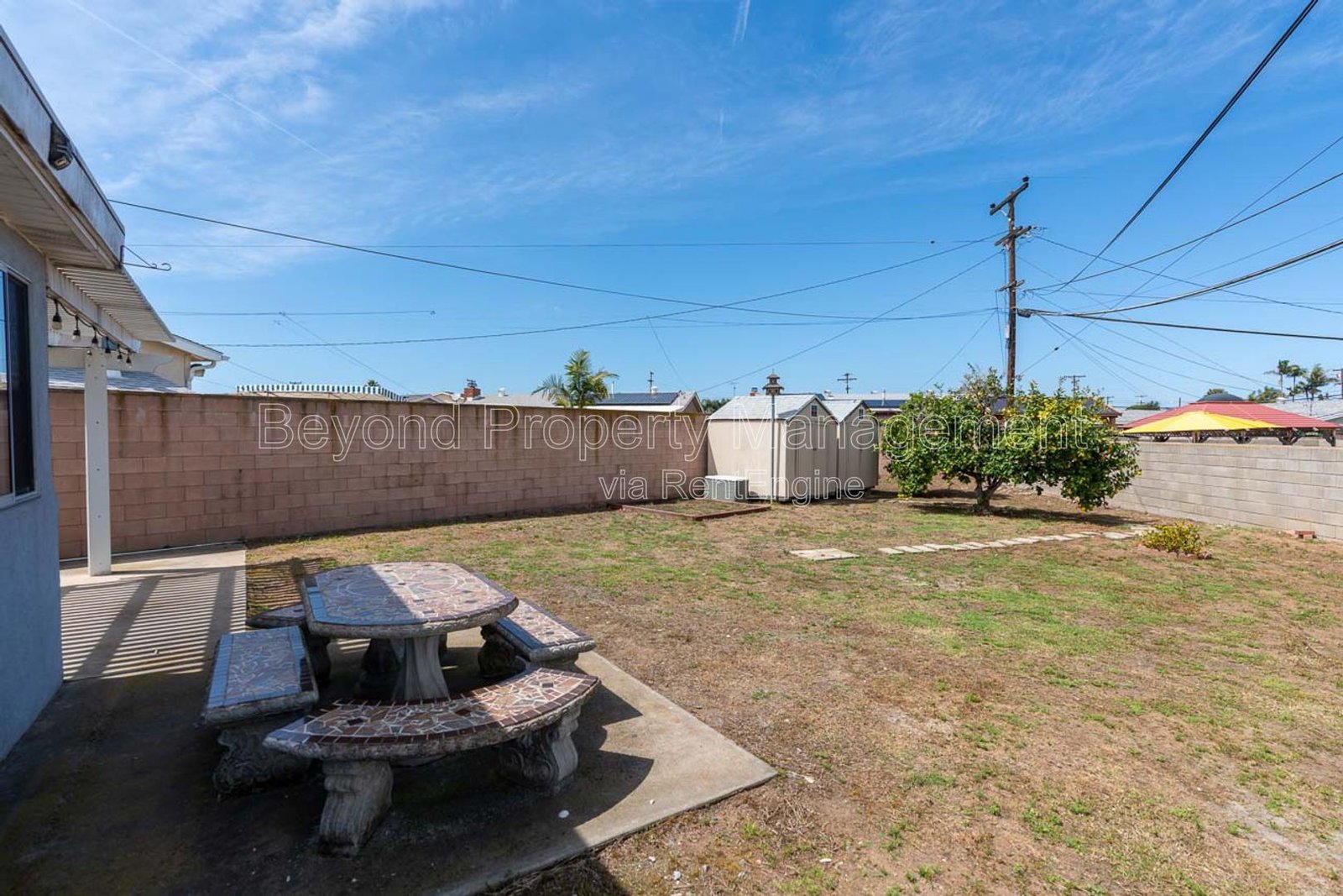 *** LOOK NO FURTHER!!! SPACIOUS 3 BED - 1 & 3/4 BATH HOUSE WITH HUGE BACK YARD IN CLAIREMONT!!! property image