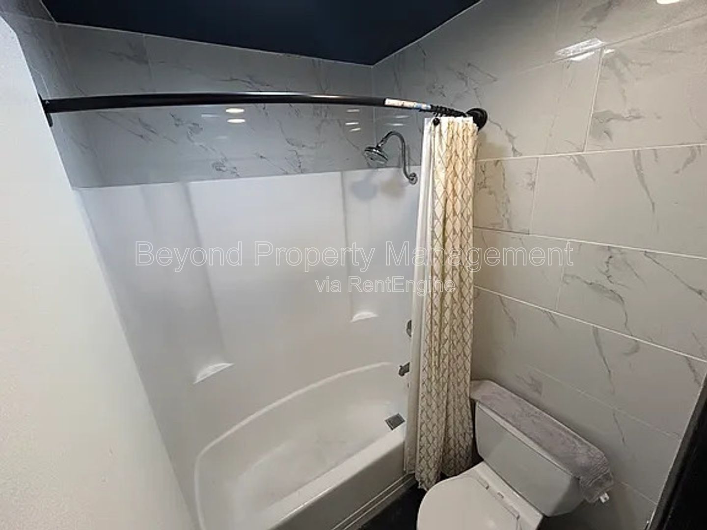 ****PET-FRIENDLY MODERN 1-BED, 1-BATH CONDO IN PRIME SAN CARLOS LOCATION – UPDATED QUARTZ KITCHEN & PRIVATE BALCONY!!!! property image