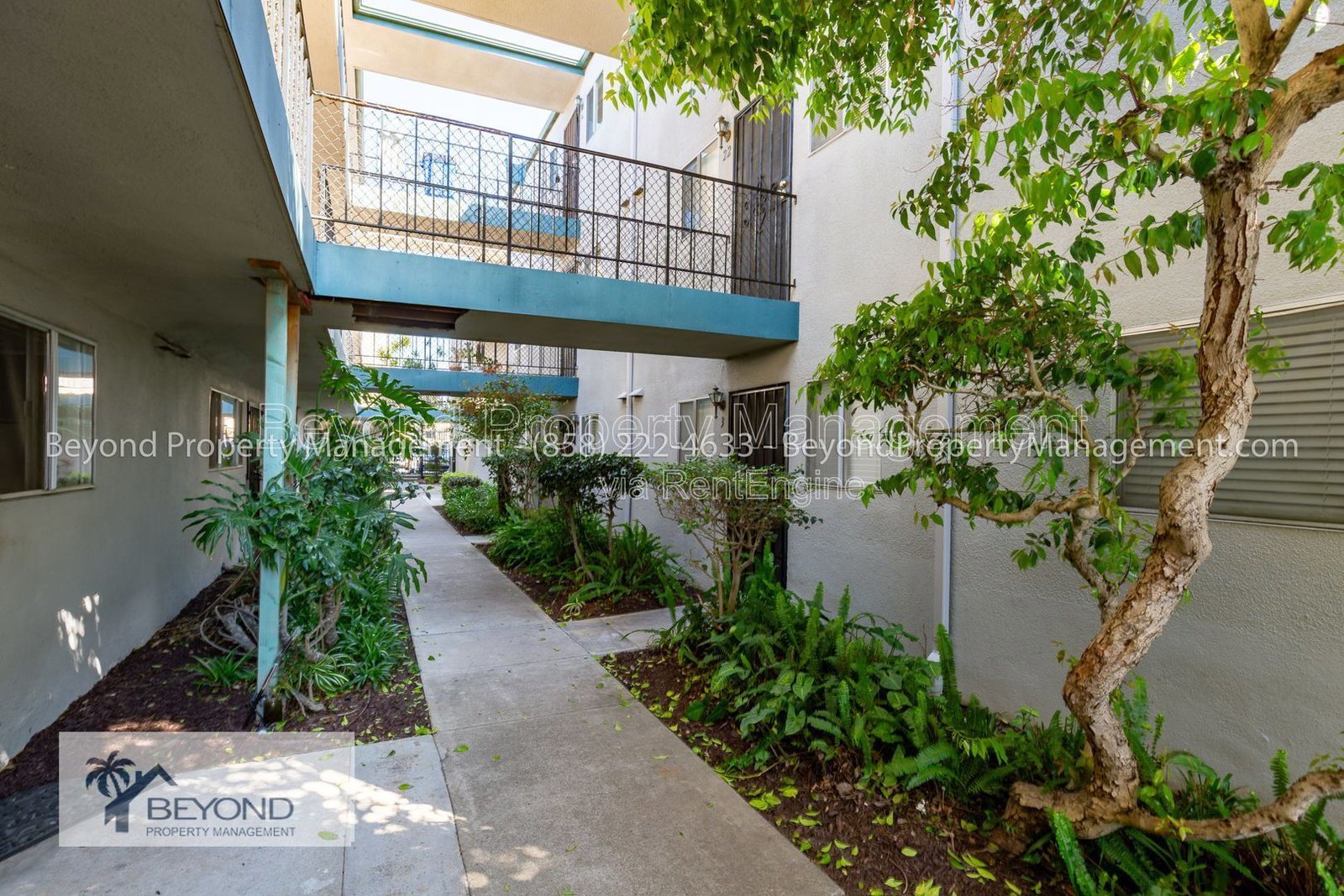 LOOK NO FURTHER! LARGE, GROUND FLOOR 2 BEDROOM CONDO! CLAIREMONT MESA! property image