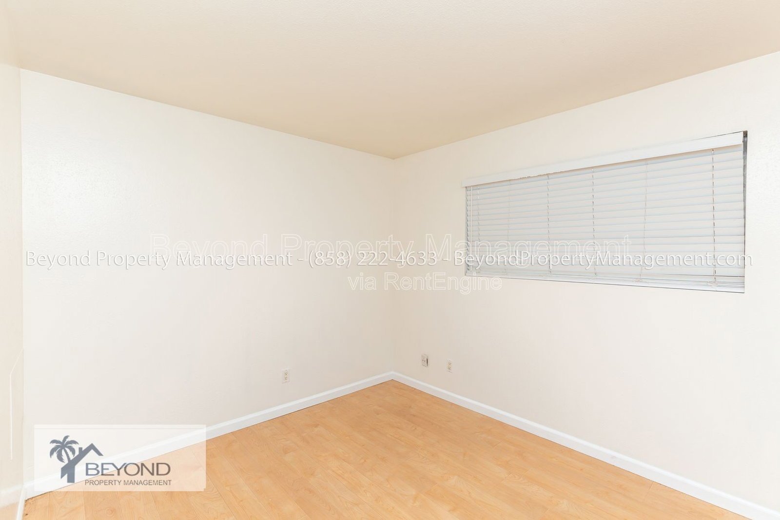 LOOK NO FURTHER! LARGE, GROUND FLOOR 2 BEDROOM CONDO! CLAIREMONT MESA! property image
