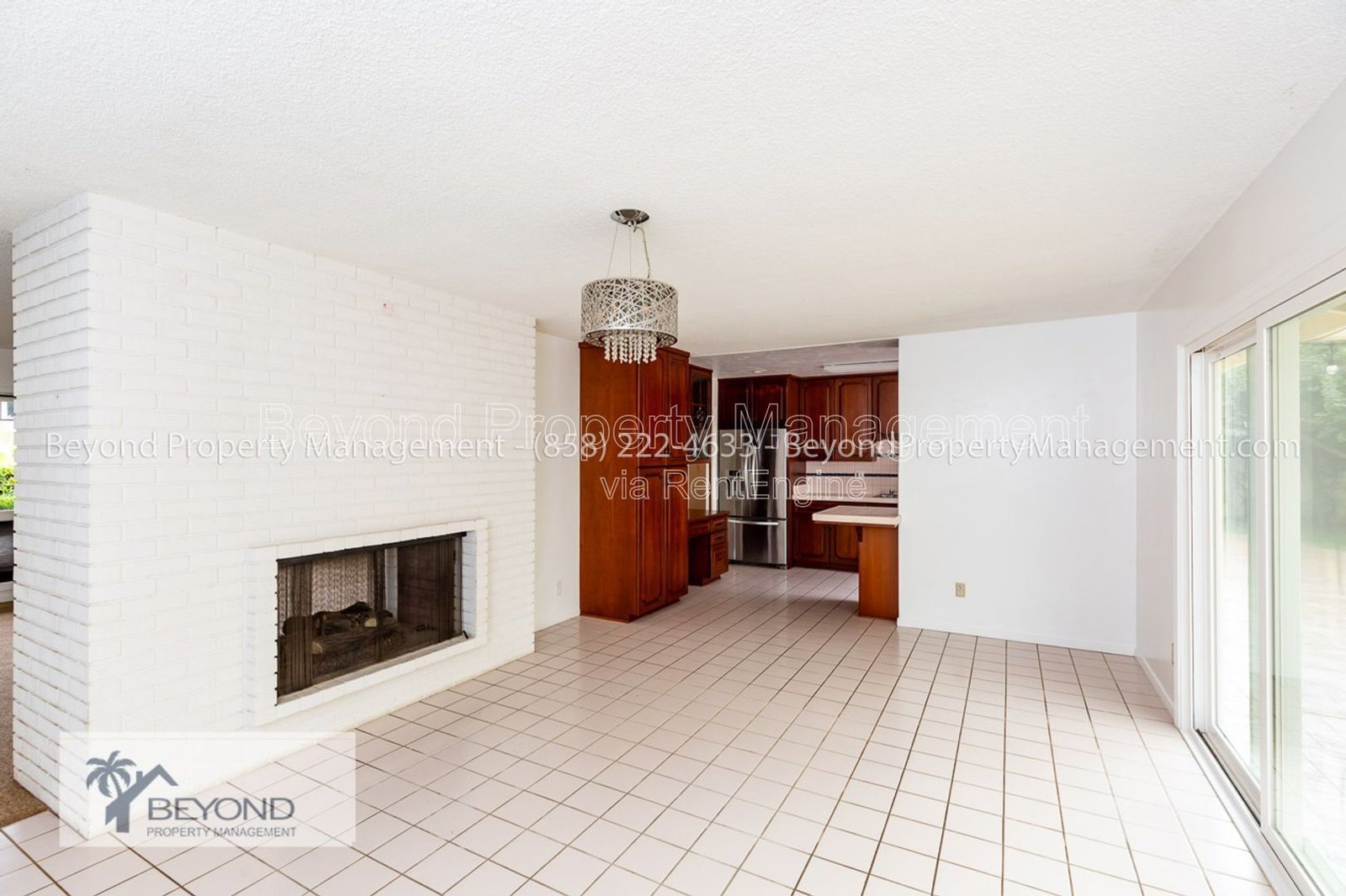 ** LA JOLLA HOME** CORNER LOT ** LARGE BACKYARD ** SPACIOUS ** EV CHARGERS ** property image