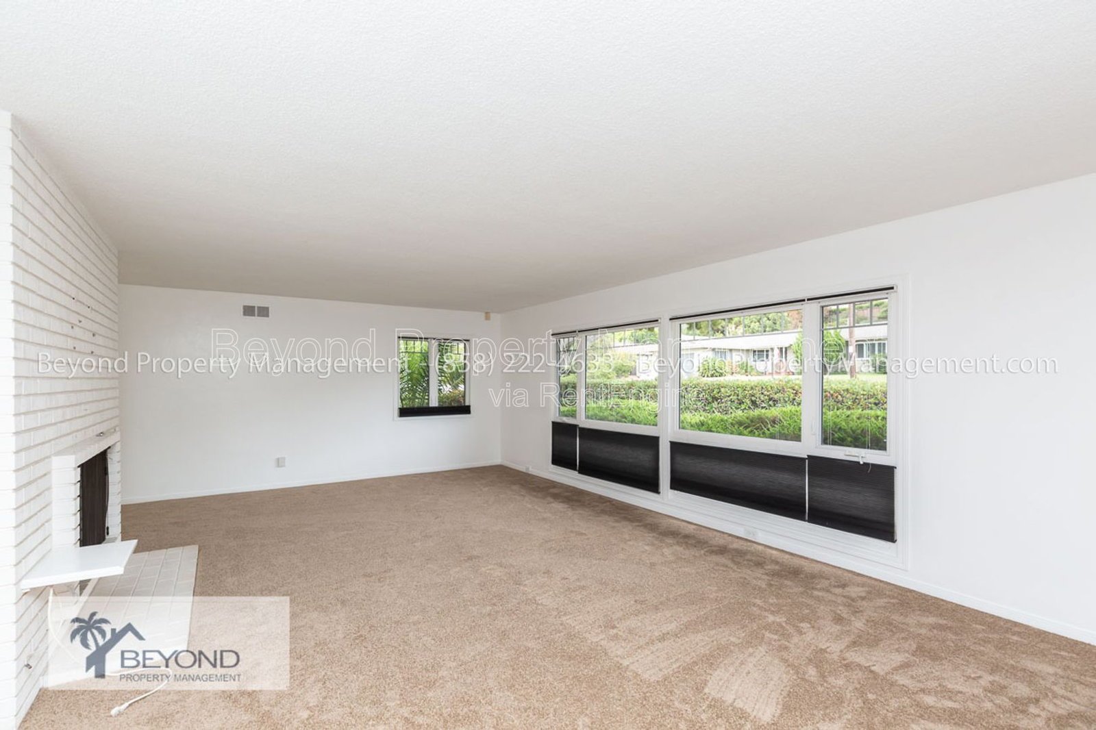 ** LA JOLLA HOME** CORNER LOT ** LARGE BACKYARD ** SPACIOUS ** EV CHARGERS ** property image