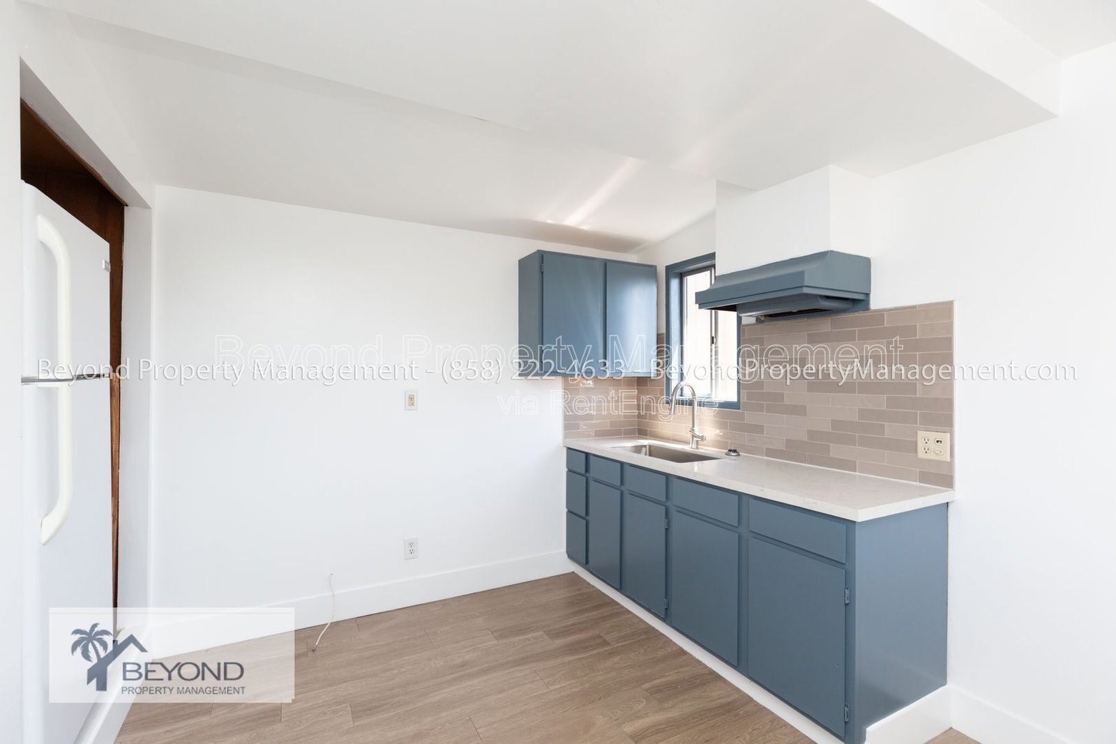 !!! AMAZING ALLIED GARDENS HOME, WITH BONUS COTTAGE, PET FRIENDLY, READY NOW!!! property image