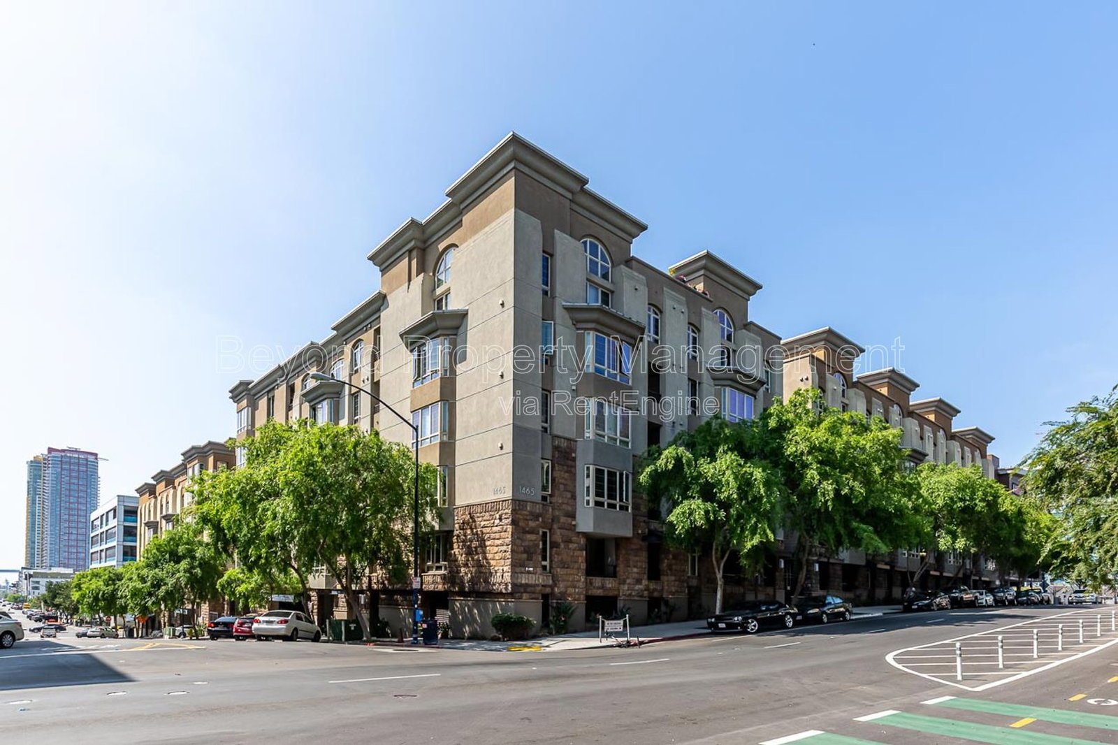 PET-FRIENDLY LOFT-STUDIO CONDO – UNION SQUARE- DEDICATED  PARKING AND ADDITIONAL STORGAE UNIT !!!! property image