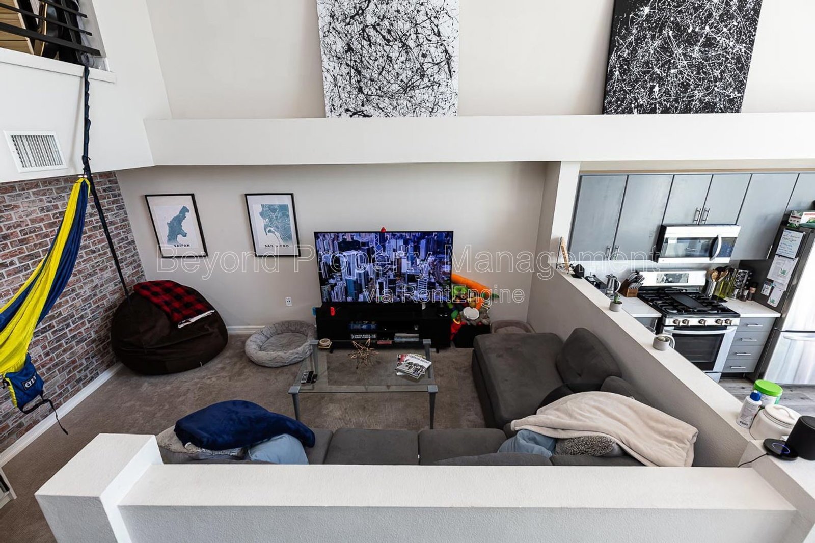 PET-FRIENDLY LOFT-STUDIO CONDO – UNION SQUARE- DEDICATED  PARKING AND ADDITIONAL STORGAE UNIT !!!! property image