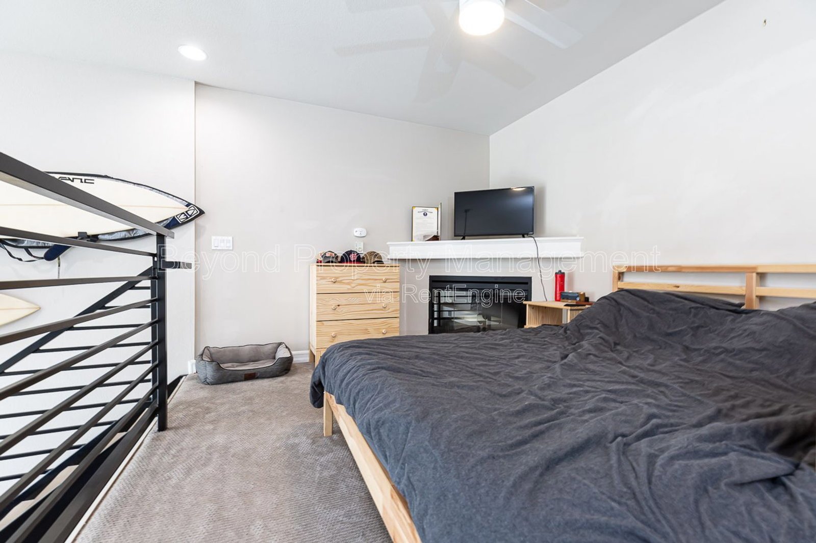 PET-FRIENDLY LOFT-STUDIO CONDO – UNION SQUARE- DEDICATED  PARKING AND ADDITIONAL STORGAE UNIT !!!! property image