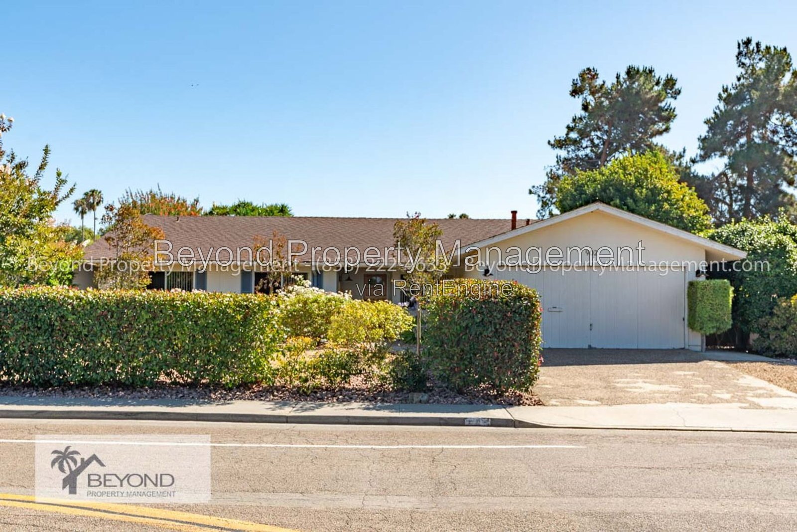 ****3-BEDROOM HOME WITH GOLF COURSE & MOUNTAIN VIEWS – LAKE SAN MARCOS PET FREINDLY !!! property image